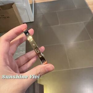 NWT Coach Repeated C Hinged Bangle Gold Plated brass CFG12